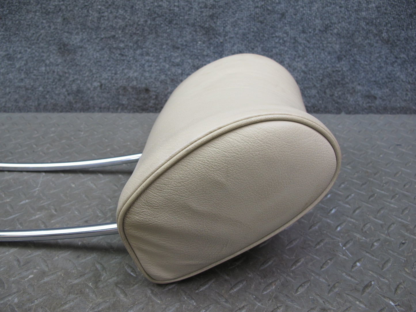 86-91 Mercedes W126 Front Left or Right Seat Leather Headrest OEM