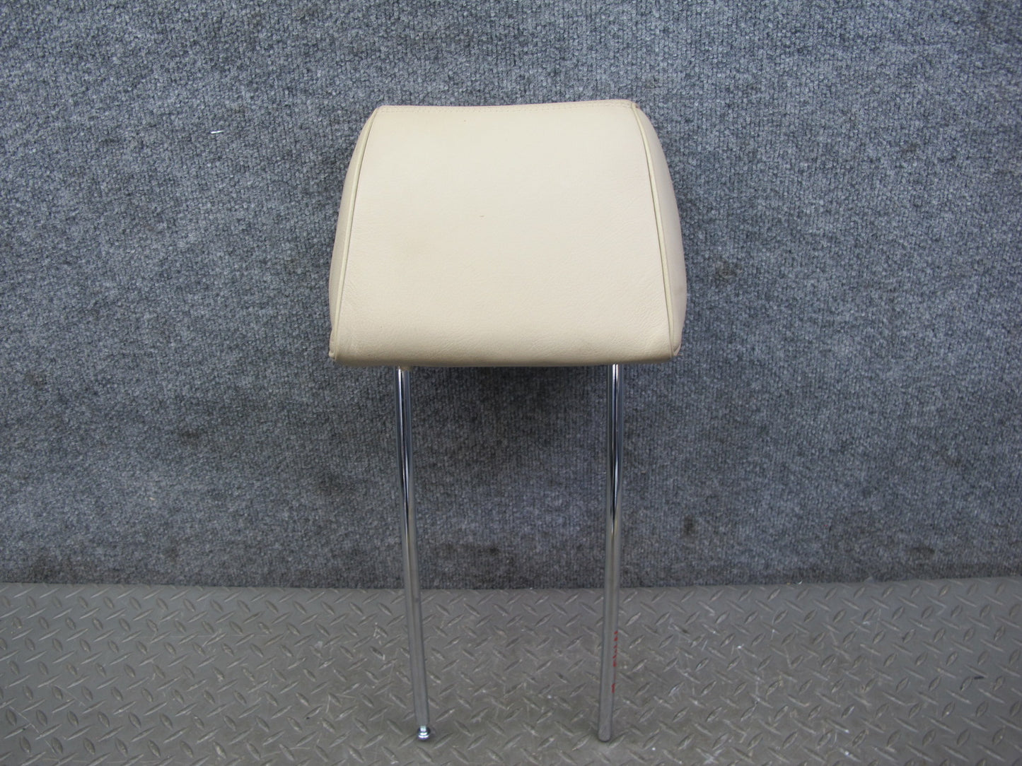 86-91 Mercedes W126 Front Left or Right Seat Leather Headrest OEM