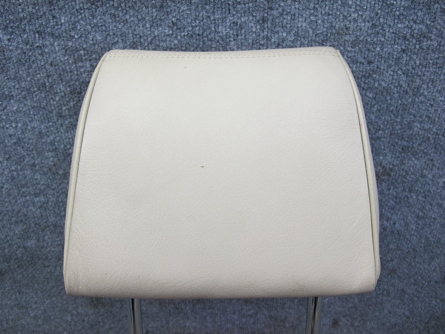 86-91 Mercedes W126 Front Left or Right Seat Leather Headrest OEM