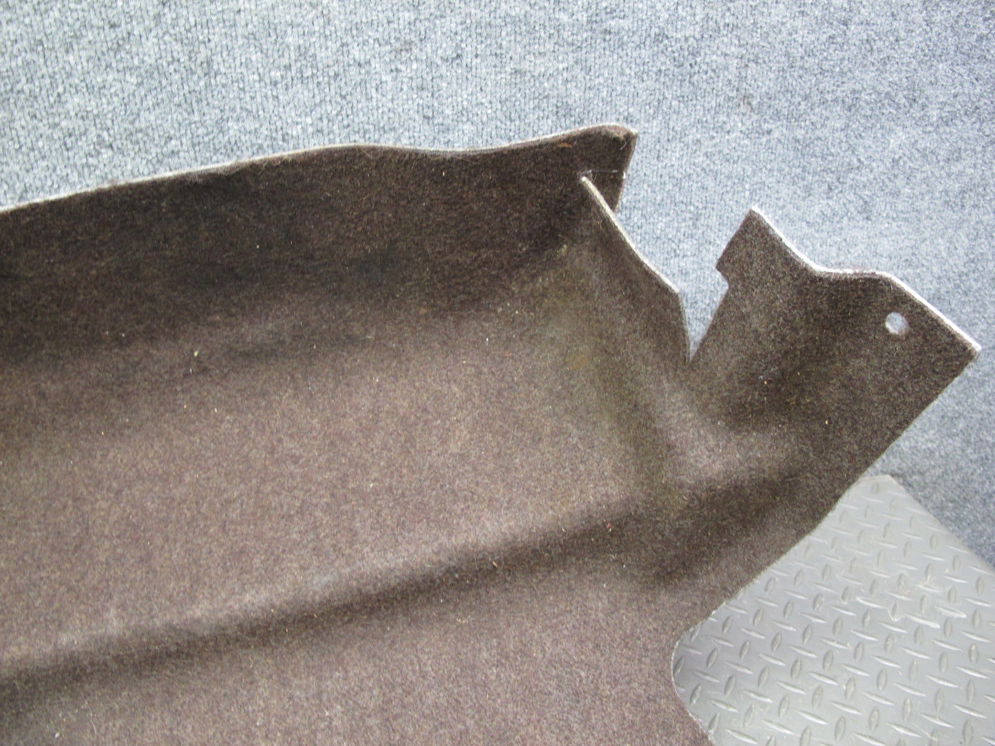 86-91 Mercedes W126 Rear Left Trunk Carpet Liner Trim Cover OEM