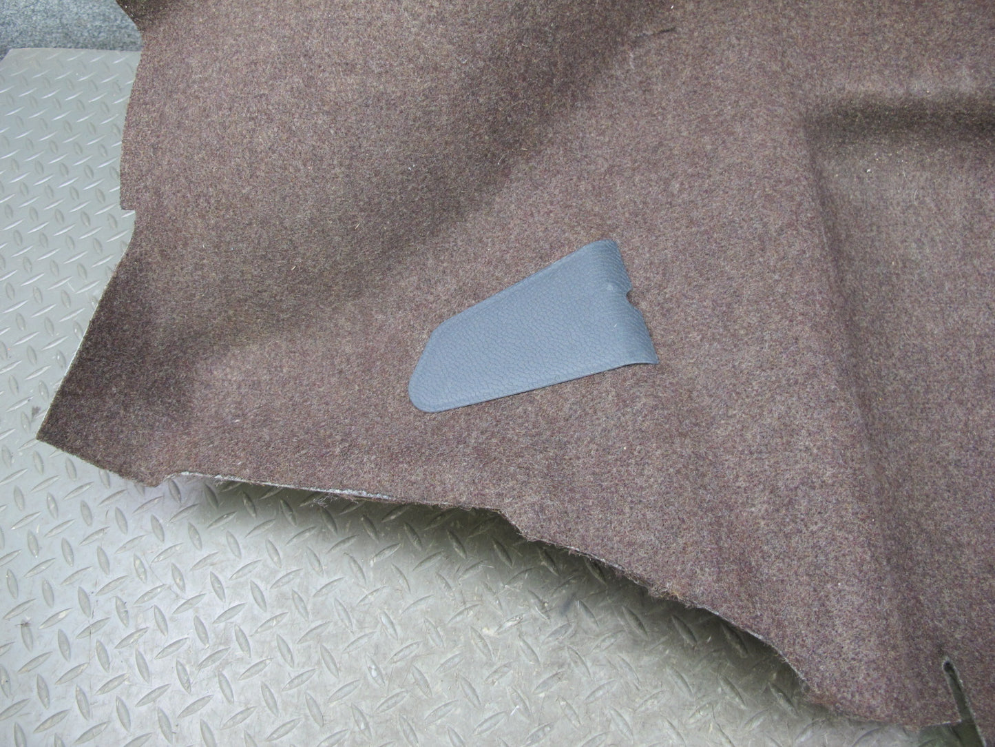 86-91 Mercedes W126 Rear Left Trunk Carpet Liner Trim Cover OEM