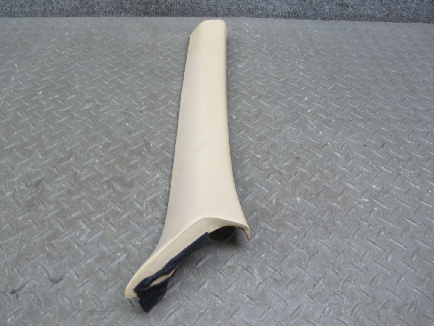 86-91 Mercedes W126 Set of 2  Front Left & Right A Pillar Trim Cover Panel OEM