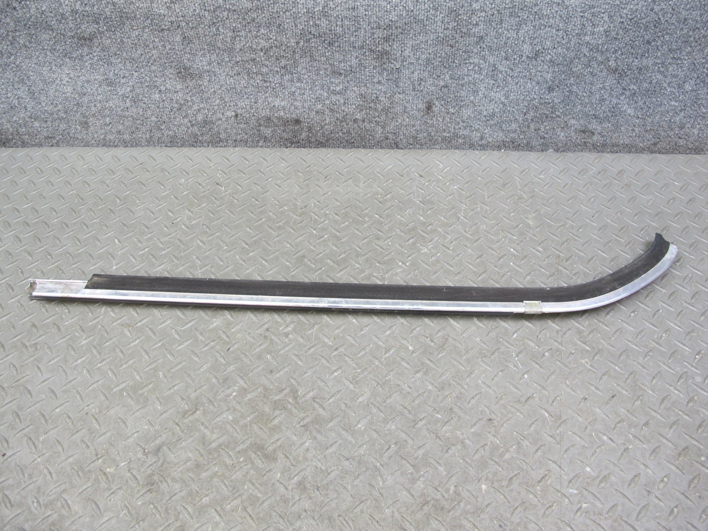 85-89 BMW E24 Right Door Window Exterior Chrome Trim Molding Set OEM