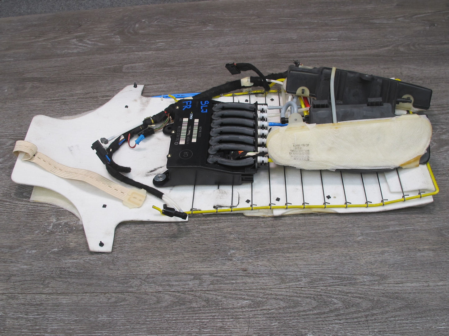 03-08 Mercedes R230 Front Left or Right Seat Lumbar Support OEM