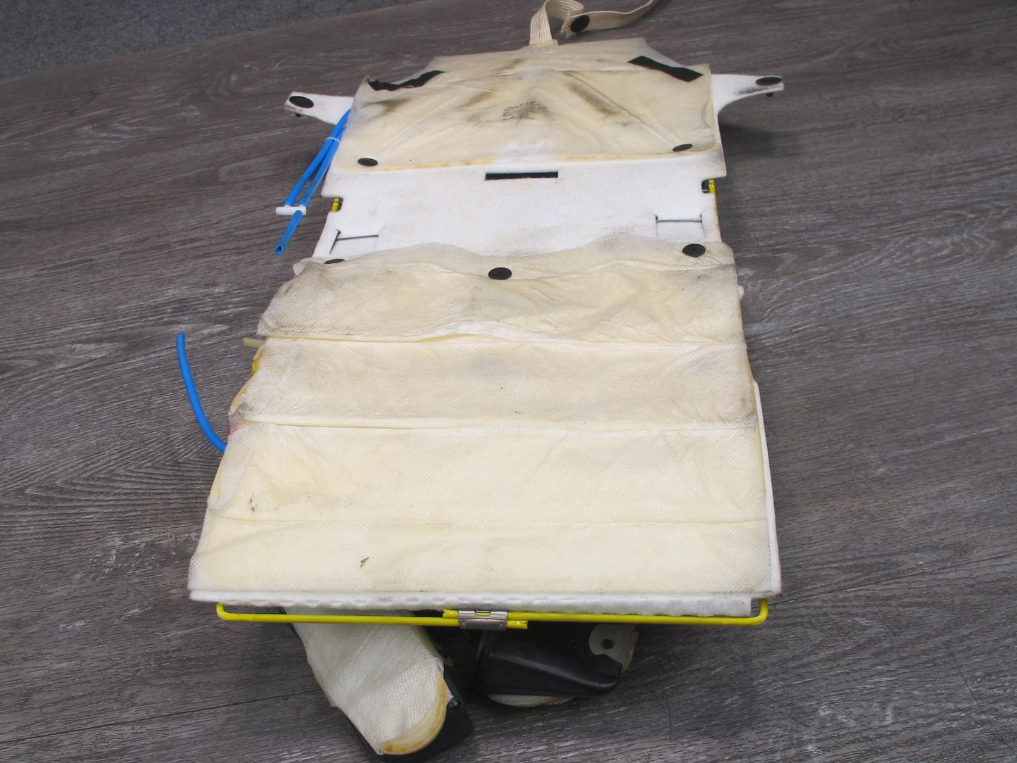 03-08 Mercedes R230 Front Left or Right Seat Lumbar Support OEM