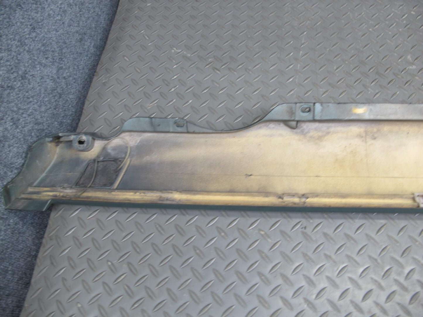 86-91 Mercedes W126 Set of 2 Left & Right Side Skirt Rocker Panel Molding OEM