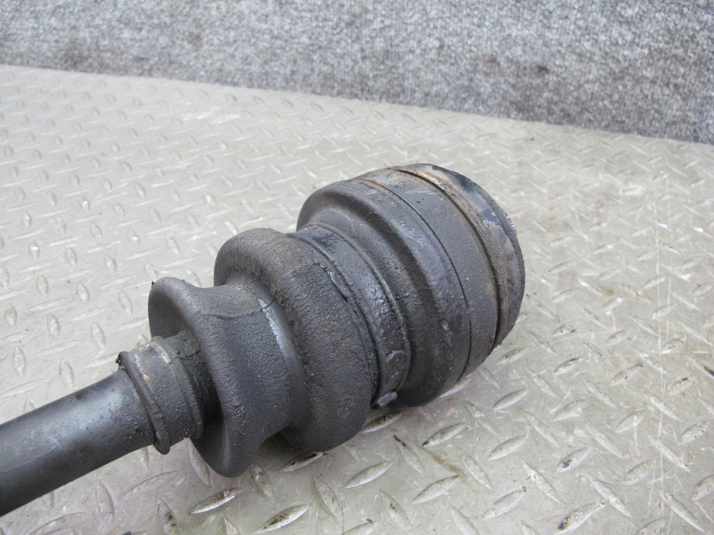 84-91 Mercedes W126 Rear Right Suspension Axle Shaft OEM