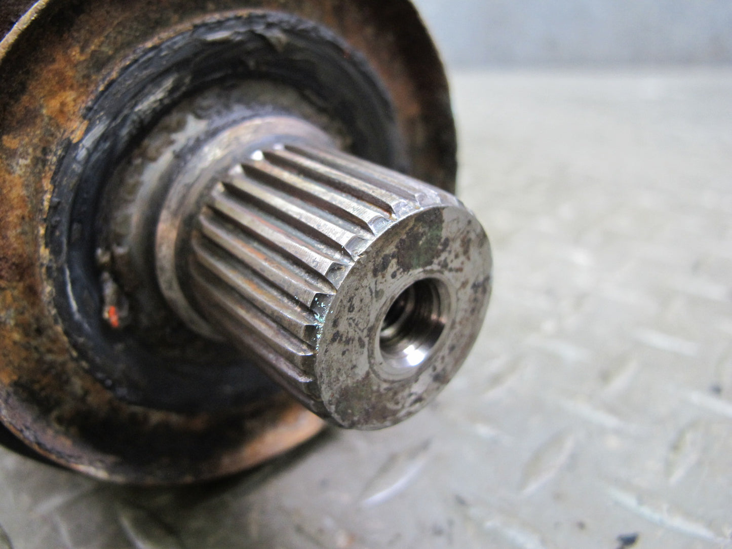 84-91 Mercedes W126 Rear Left Suspension Axle Shaft OEM