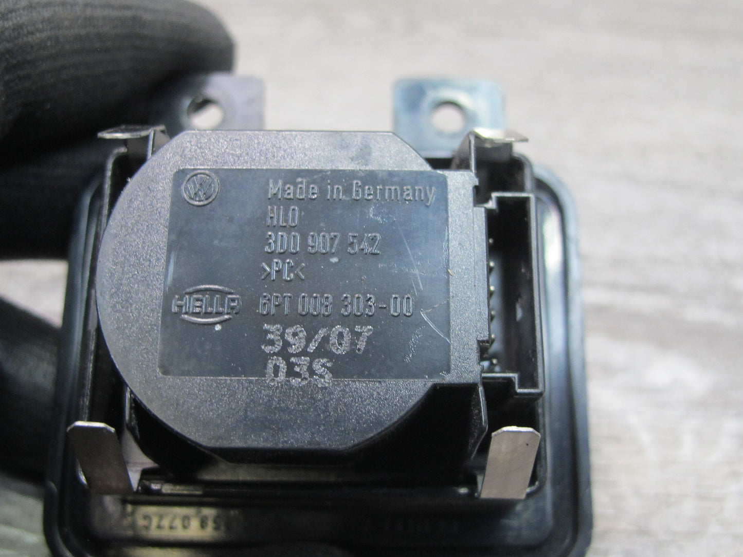 03-12 Bentley Continental GTC GT Interior Climate Temperature Sensor 3D0907542