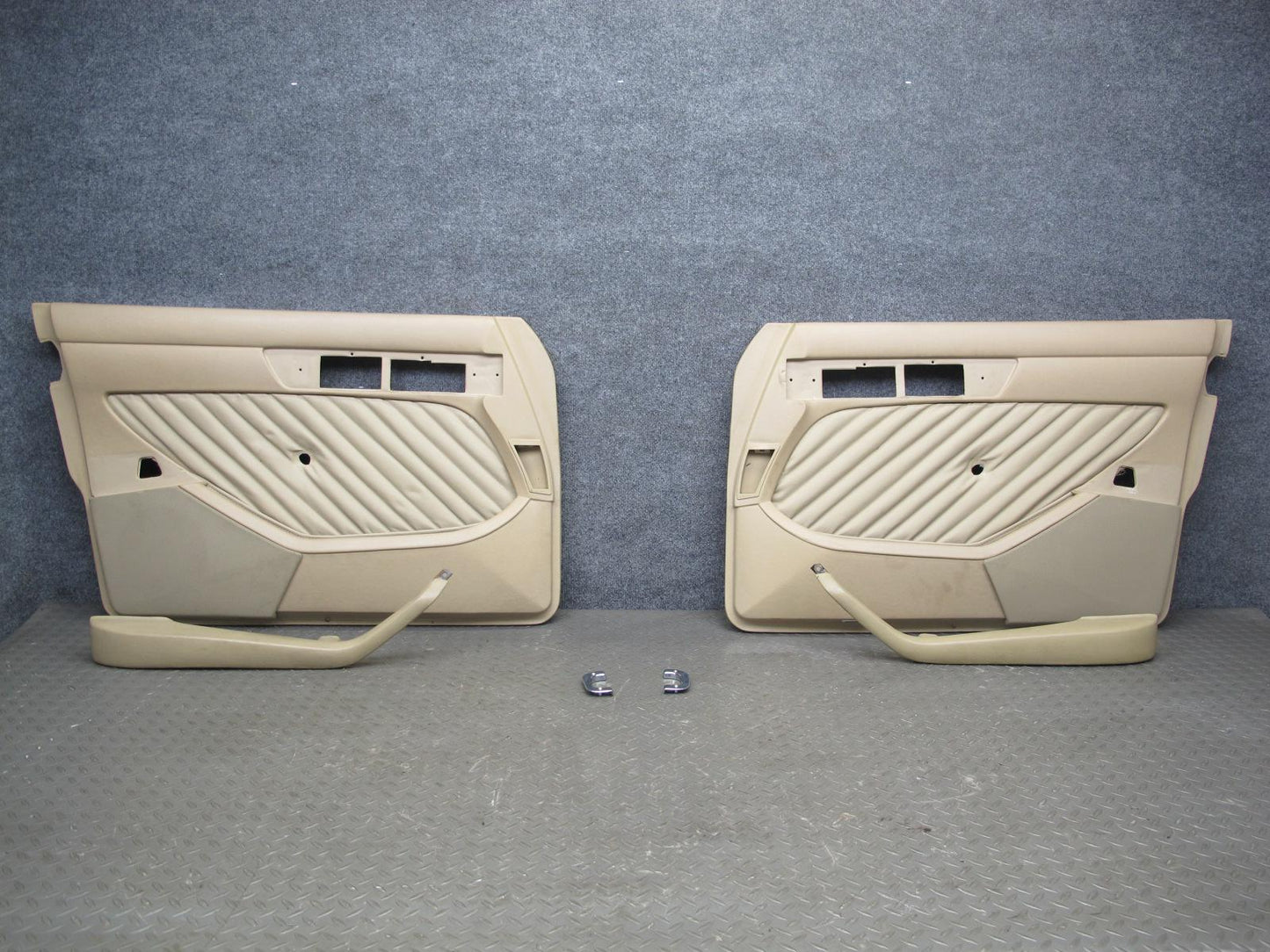 86-91 Mercedes W126 Set of 2 Front Left & Right Door Interior Trim Panel OEM