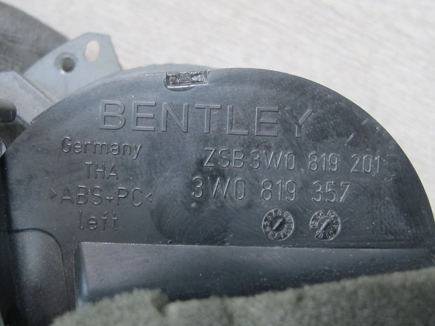 03-12 Bentley Continental GTC GT Dash Front Left A/C Air Vent 3W0819357