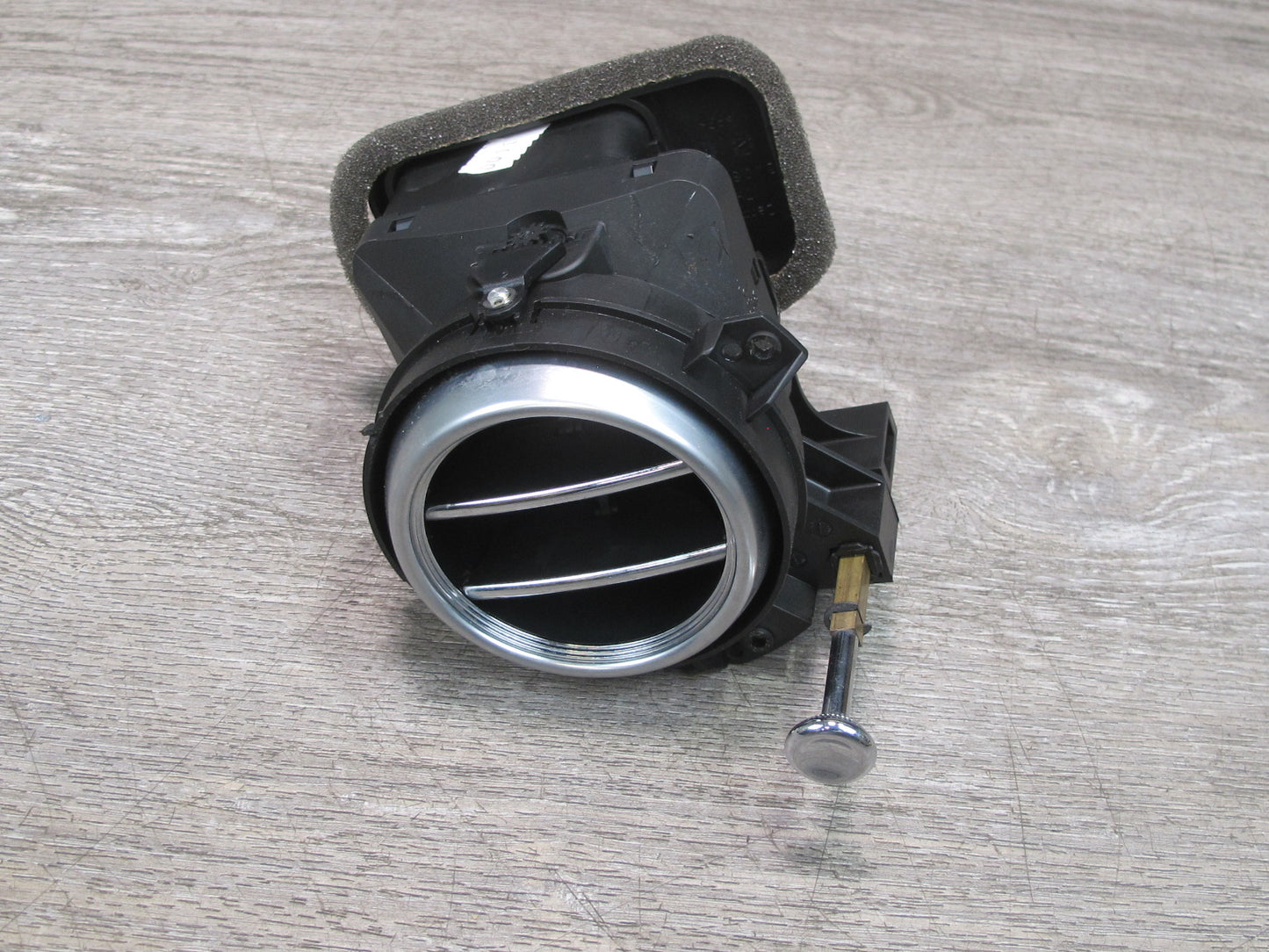 03-12 Bentley Continental GTC GT Dash Front Right A/C Air Vent 3W0819358