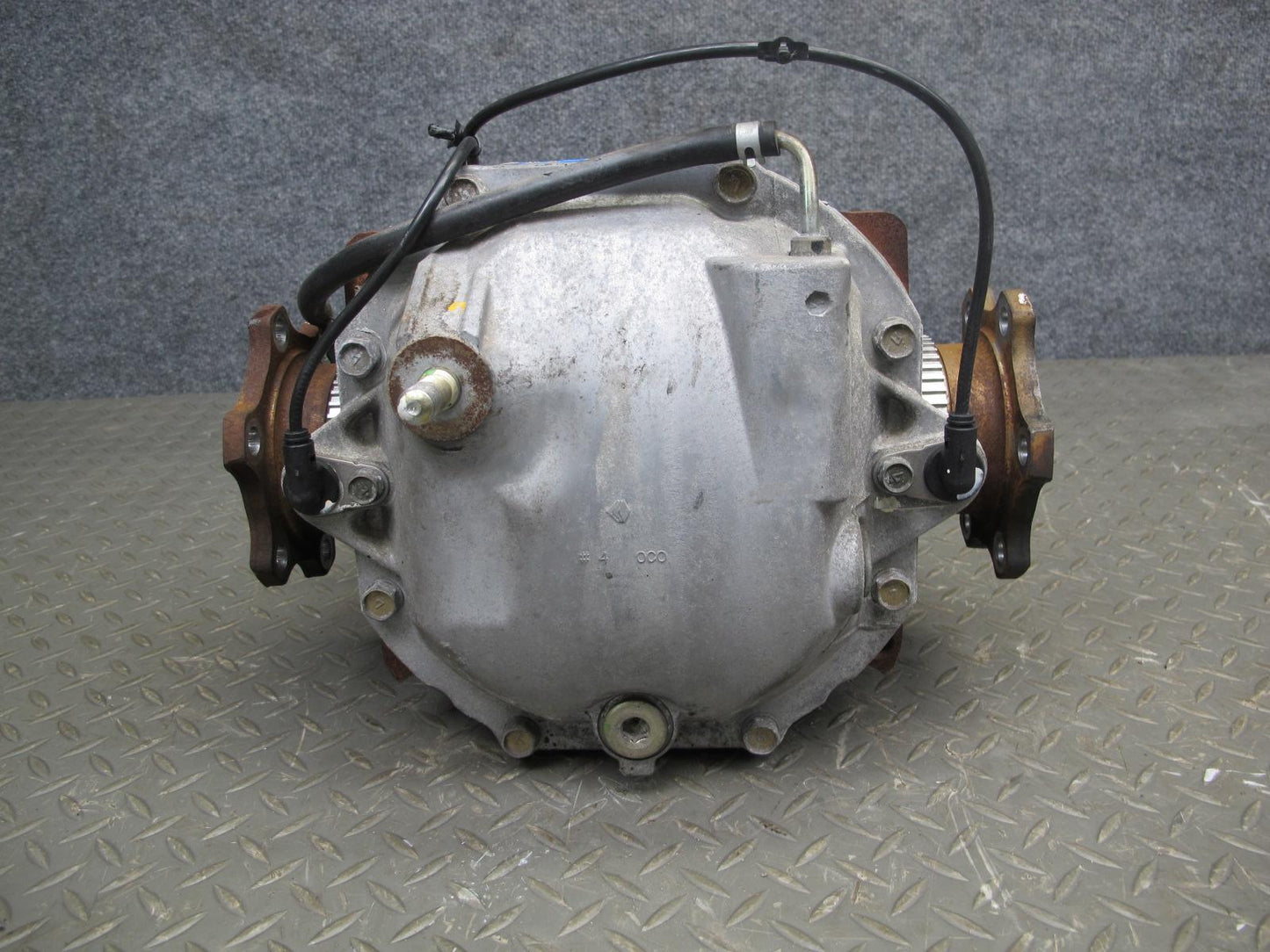 04-05 Nissan 350Z Z33 Conv M/T Rear Differential Carrier Vlsd 3.54 Ratio 46K OEM