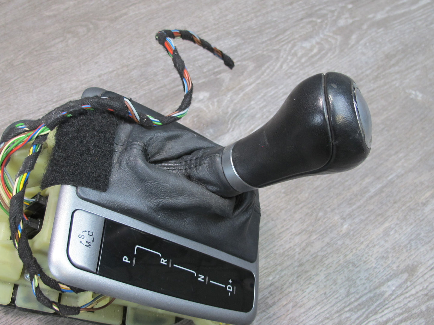 05-07 Mercedes R171 SLK55 AMG A/T Automatic Transmission Shifter Assembly OEM
