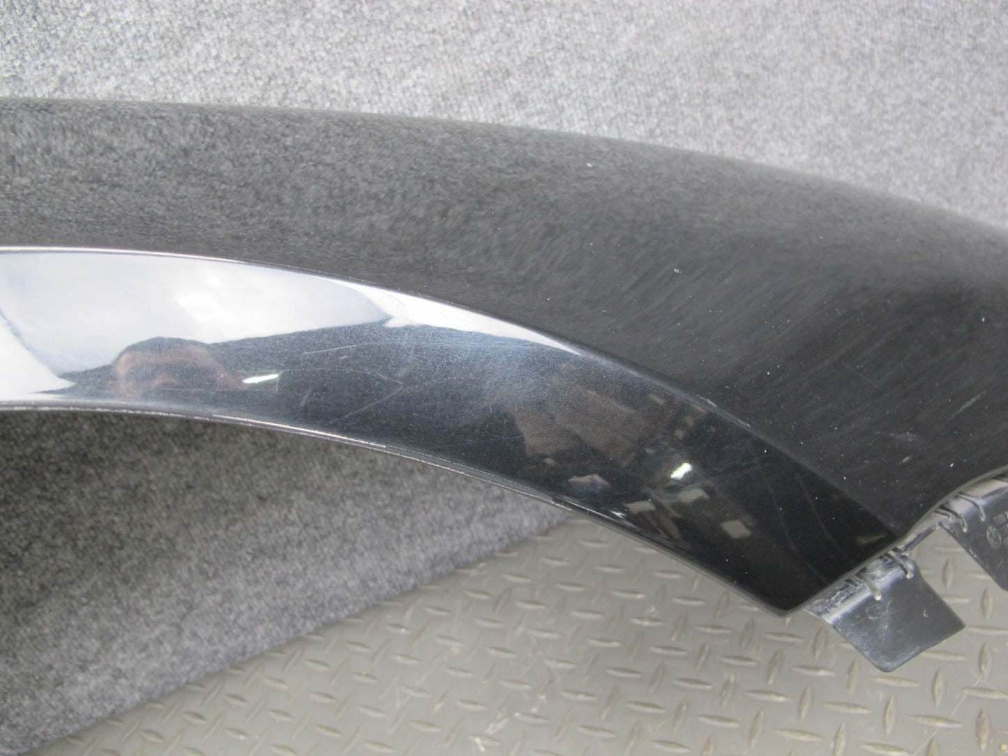 2006-2010 BMW E63 E64 M6 Front Right Fender Shell Cover Panel