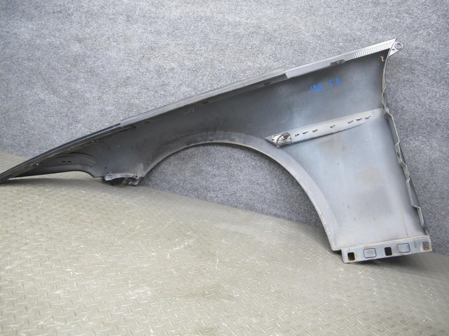 2006-2010 BMW E63 E64 M6 Front Right Fender Shell Cover Panel