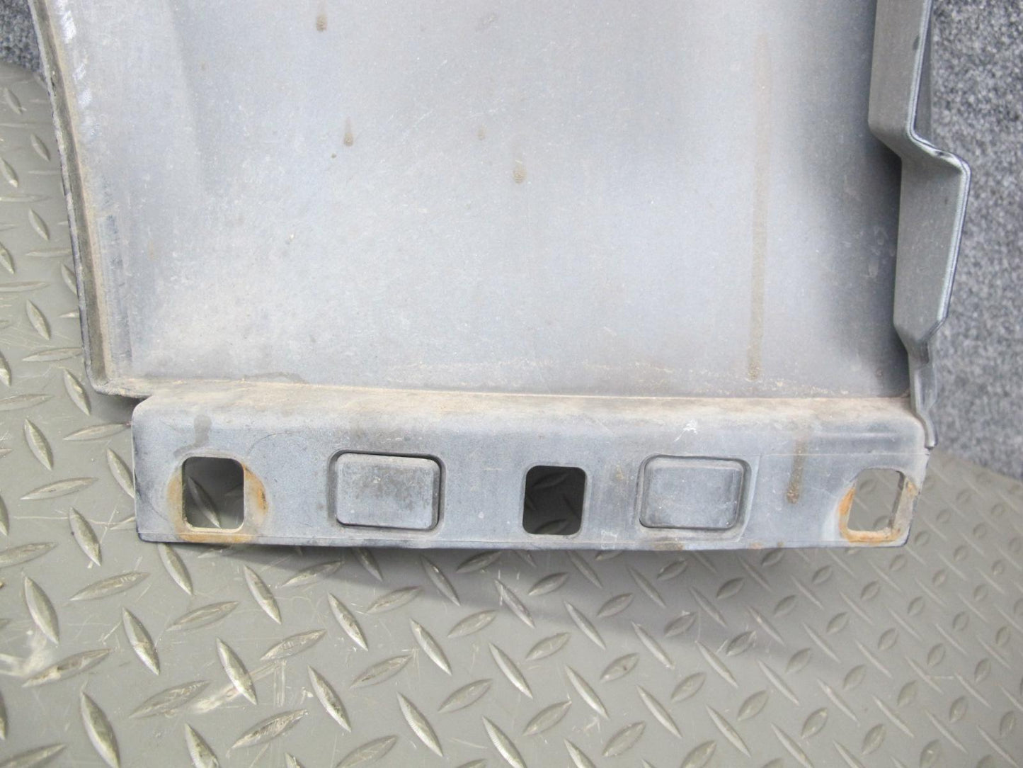 2006-2010 BMW E63 E64 M6 Front Right Fender Shell Cover Panel
