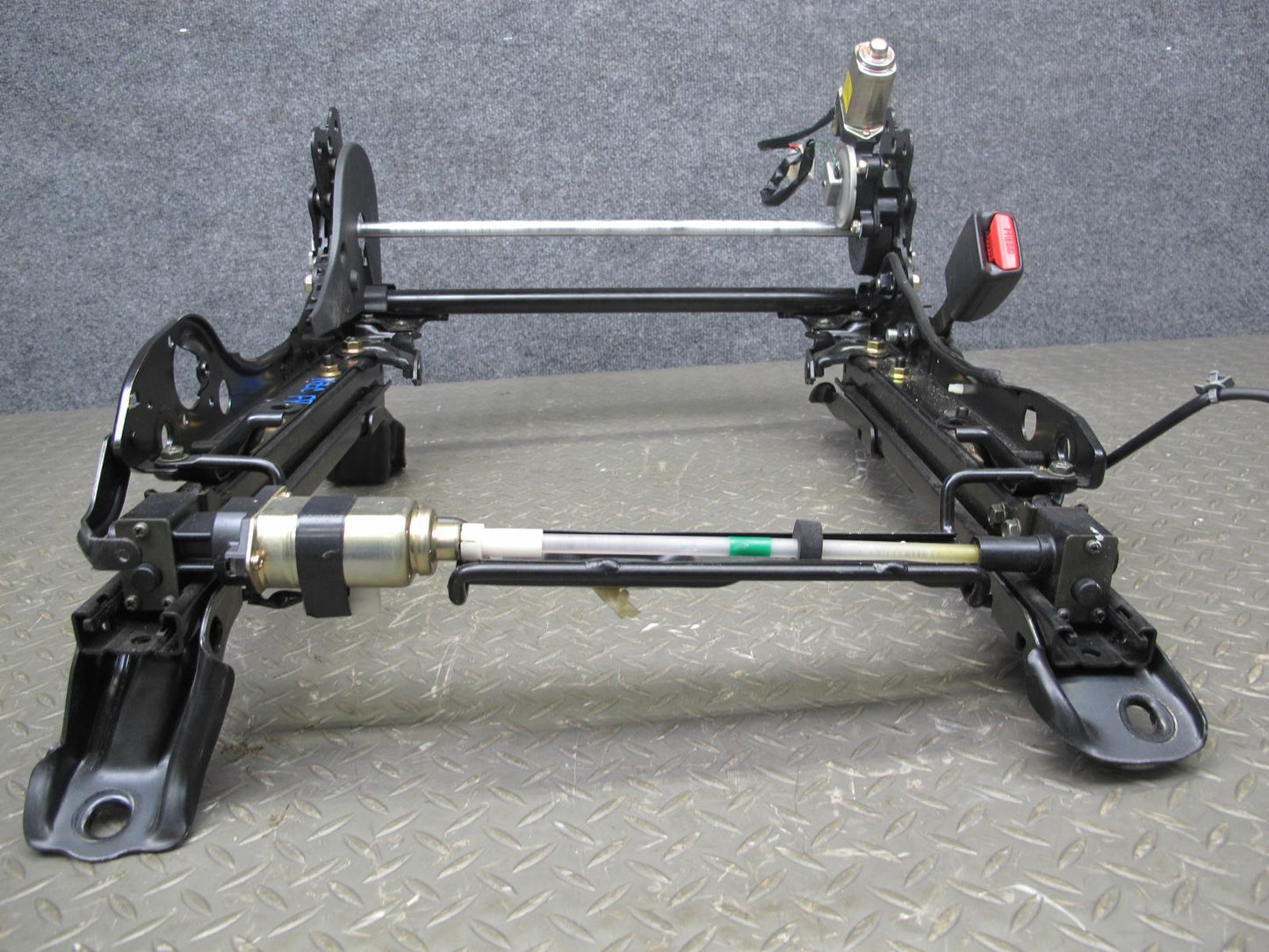 04-05 Nissan 350Z Z33 Convert Front Right Seat Lower Frame Track Rail Motor OEM