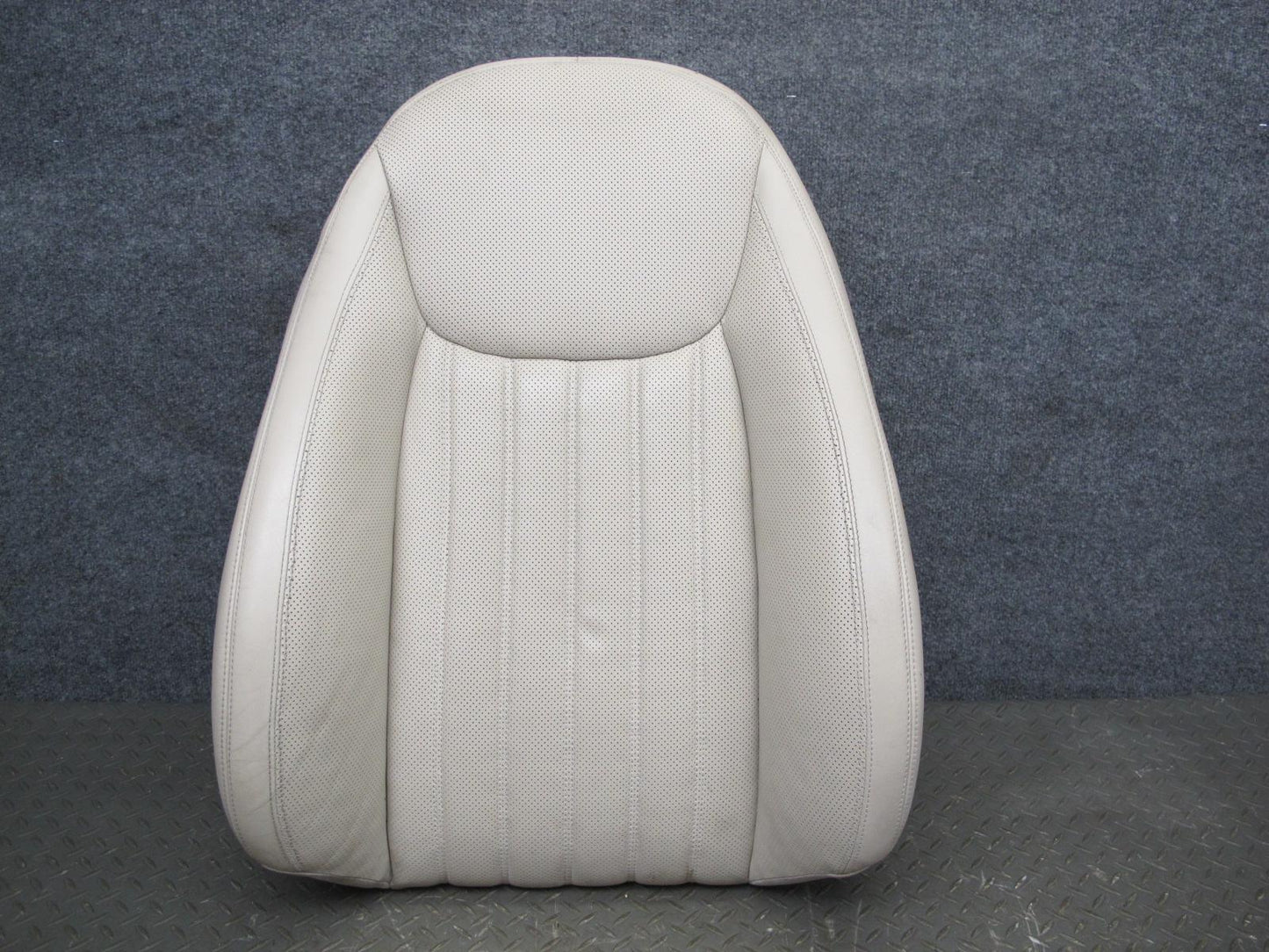 09-12 Mercedes R230 Sl-class Front Right Seat Leather Upper Backrest Beige OEM
