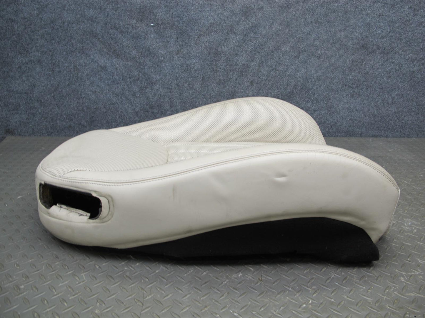 09-12 Mercedes R230 Sl-class Front Right Seat Leather Upper Backrest Beige OEM