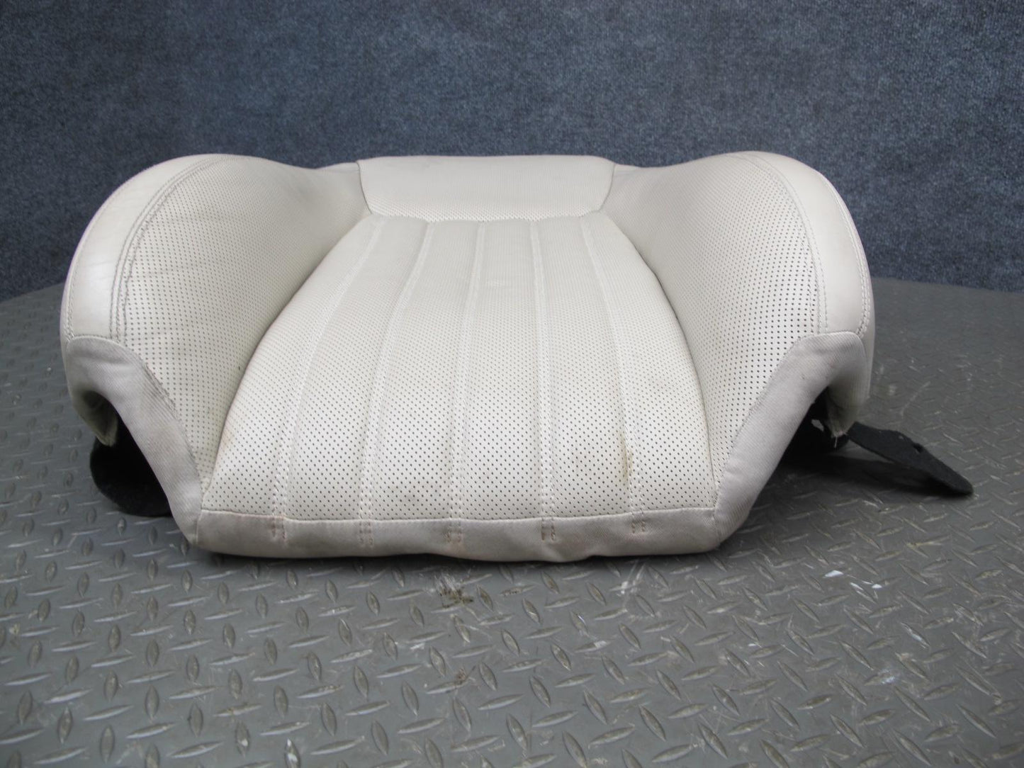 09-12 Mercedes R230 Sl-class Front Right Seat Leather Upper Backrest Beige OEM
