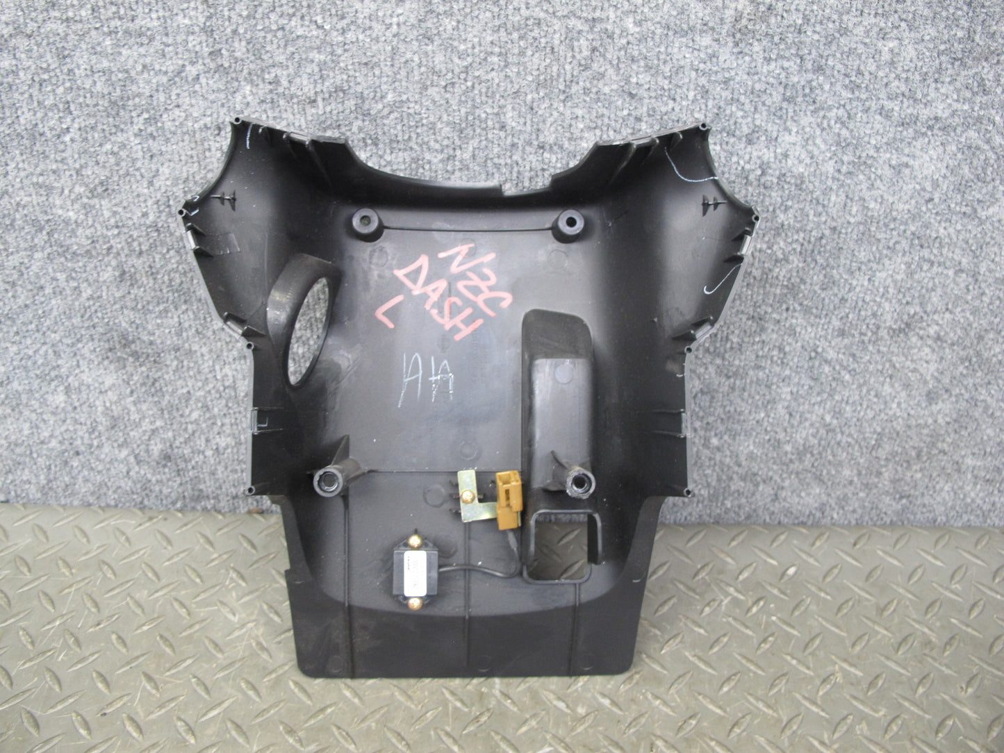 03-06 Nissan 350Z Z33 Lower Steering Column Trim Black w Microphone OEM