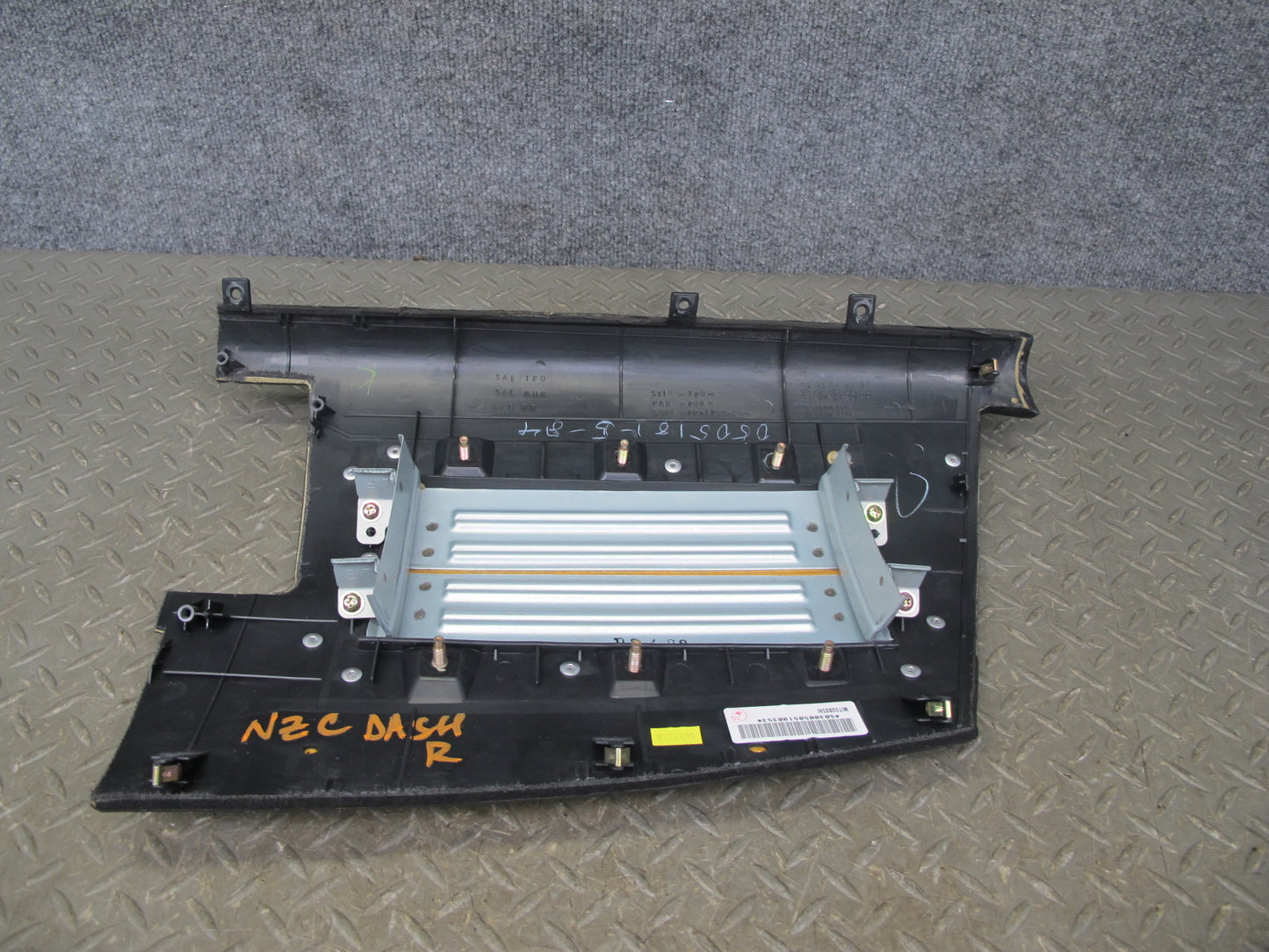 04-06 Nissan 350Z Z33 Conv Dashboard Dash Right Upper Trim Cover Panel Black OEM