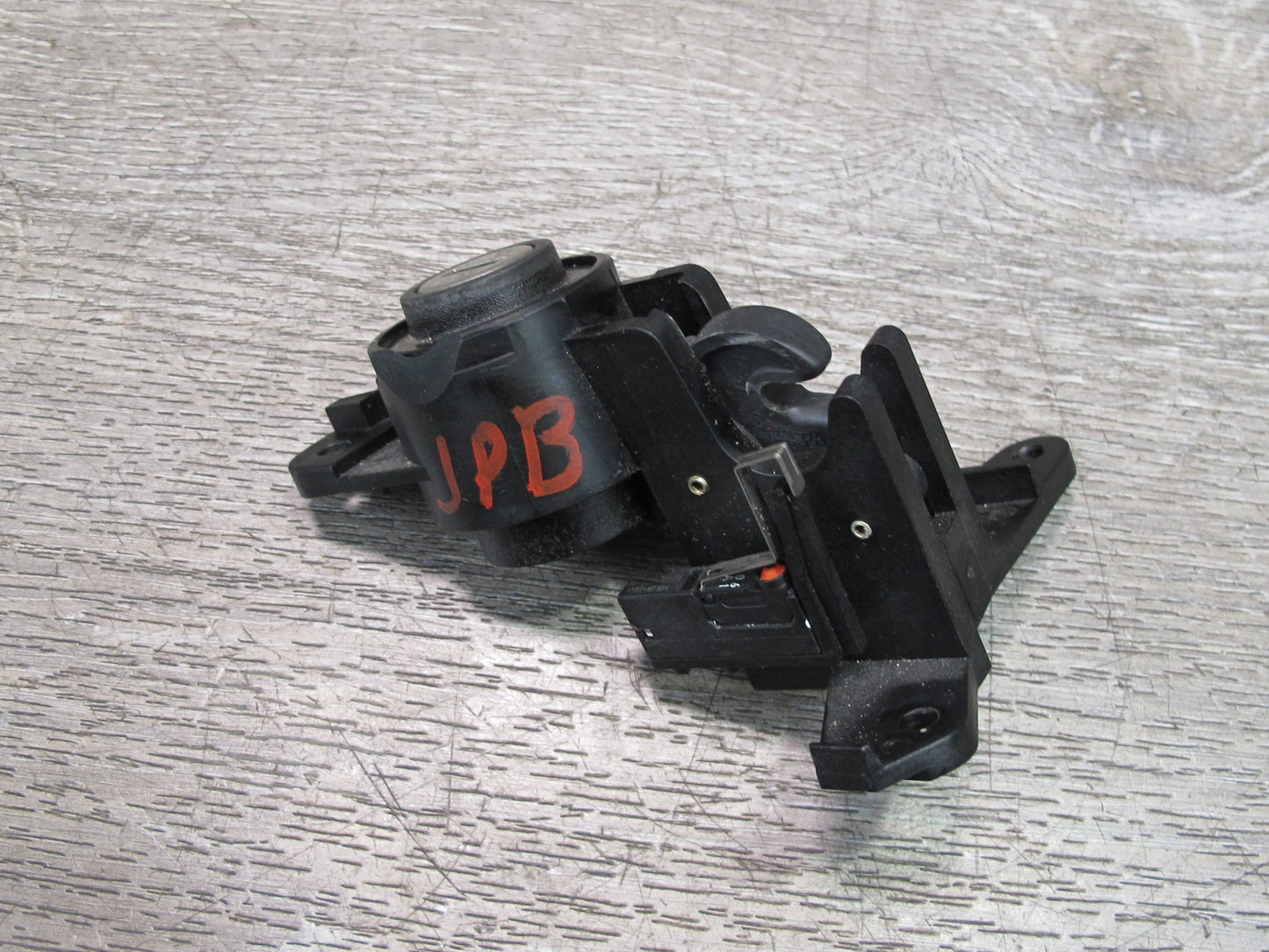 2001-2002 Porsche Boxster S 986 M96.21 M/T Anti-theft Ignition Lock Handle Set