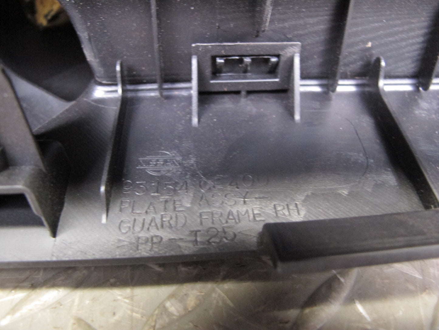 04-09 Nissan 350Z Z33 Convertible Rear Left & Right Roll Bar Cover Black Set OEM