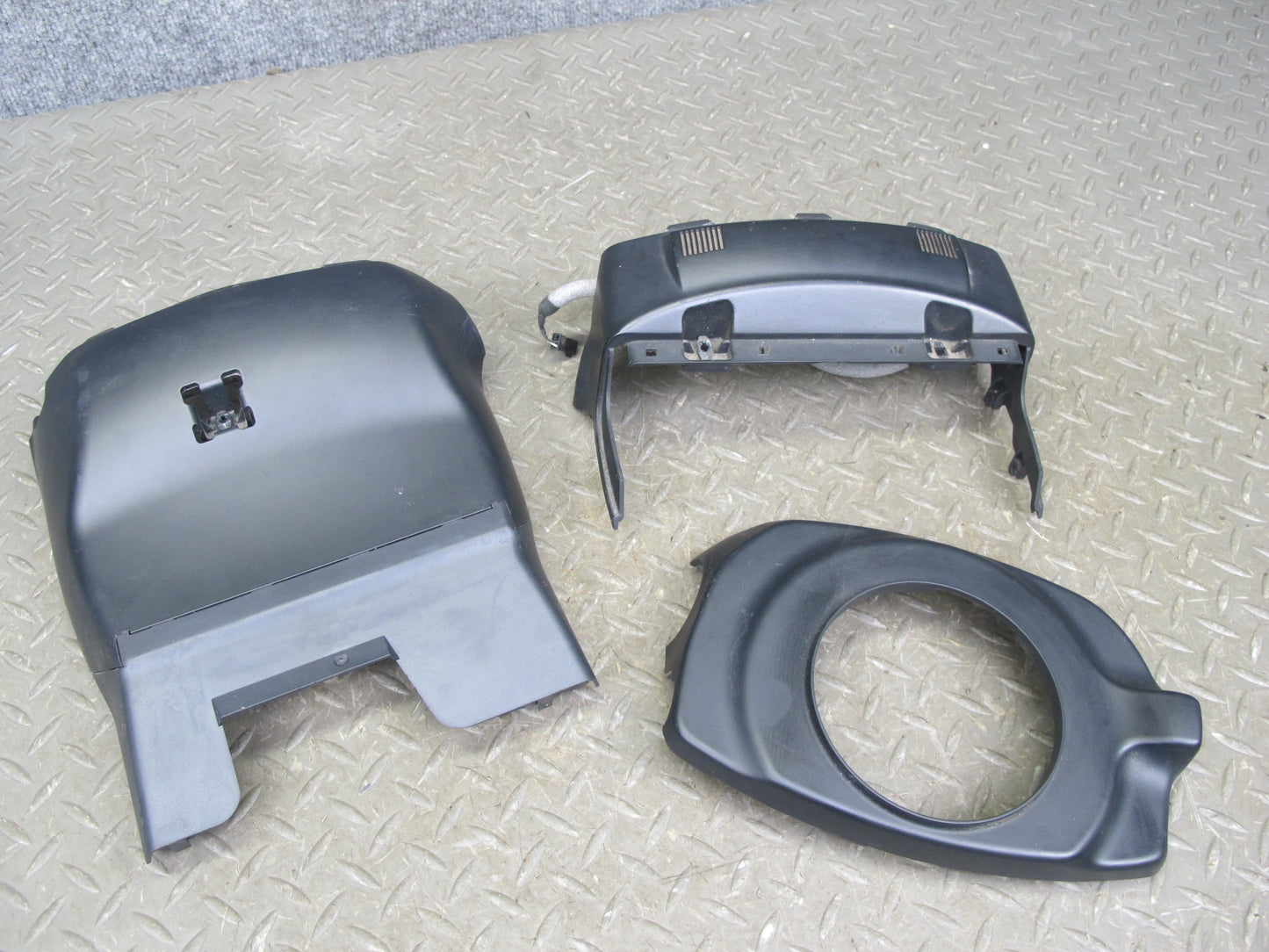 2006-2010 BMW E63 E64 Steering Column Upper & Lower Trim Cover Panel Set
