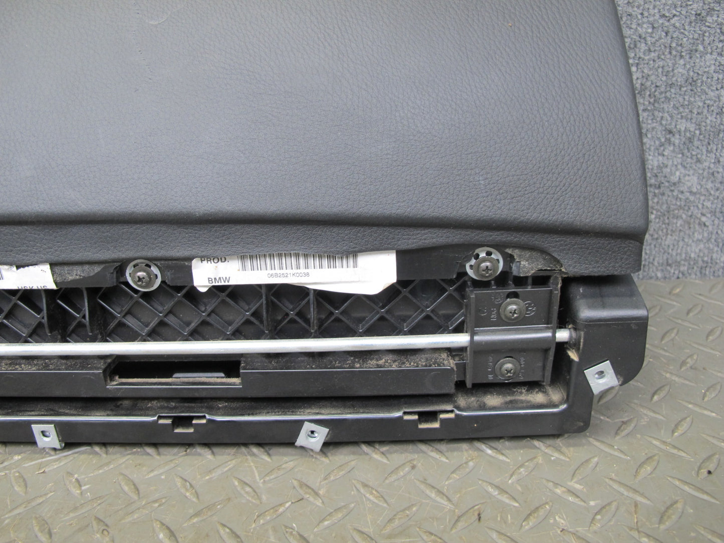 2006-2010 BMW E63 E64 Dash Front Right Glove Box Compartment Storage w Lighter