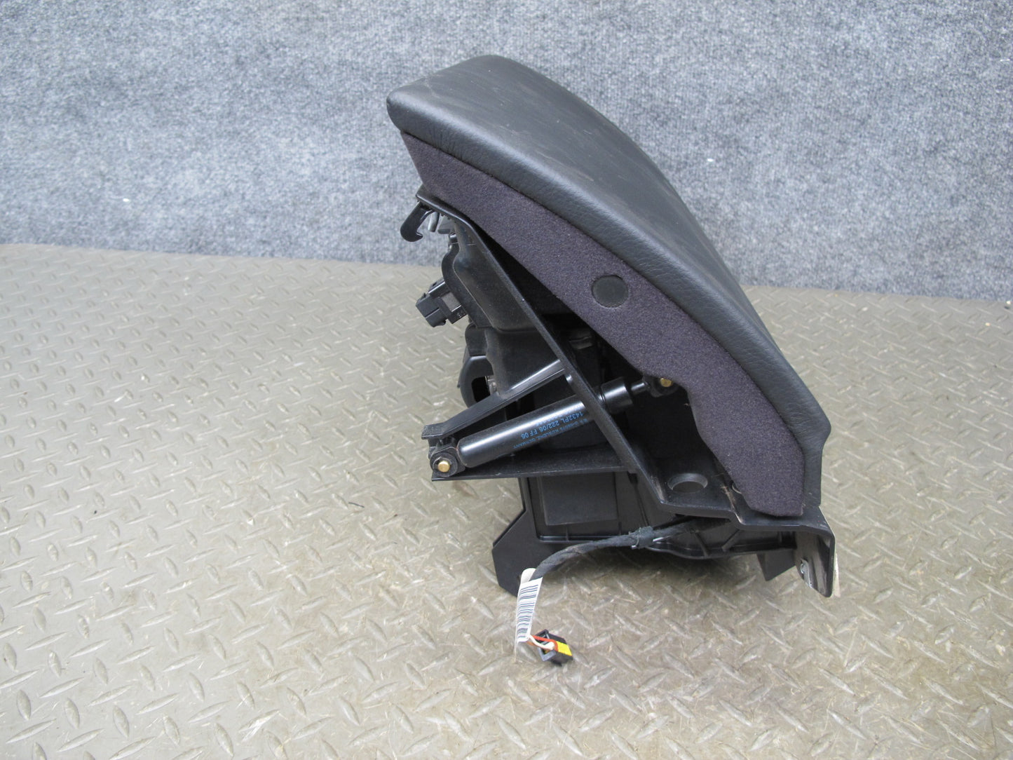 2006-2010 BMW E63 E64 Dash Front Right Glove Box Compartment Storage w Lighter