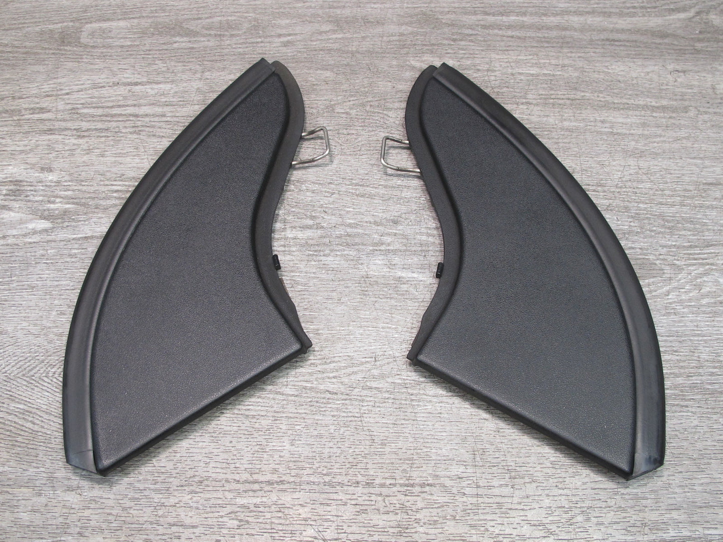 05-11 Mercedes R171 Slk-class Rear Left & Right Flap Trim Cover Black Set OEM