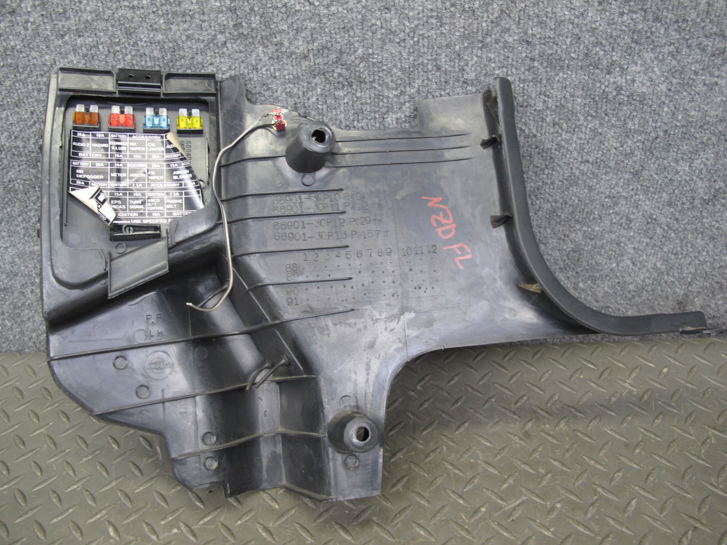 90-96 Nissan Z32 300ZX Set of 2 Front Left & Right Kick Trim Cover Panel OEM