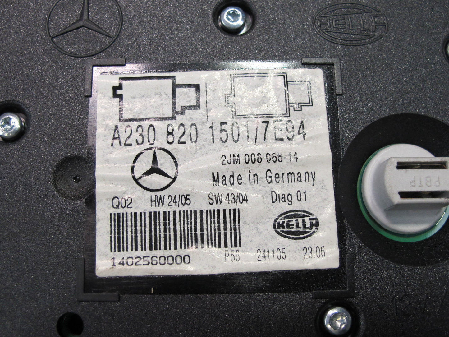 05-12 Mercedes R230 Interior Overhead Dome Reading Light 2308201501 OEM