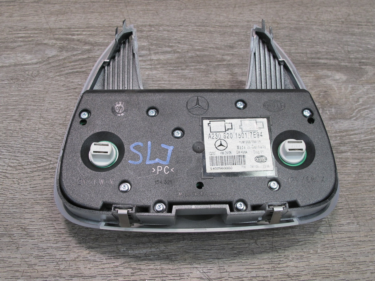 05-12 Mercedes R230 Interior Overhead Dome Reading Light 2308201501 OEM