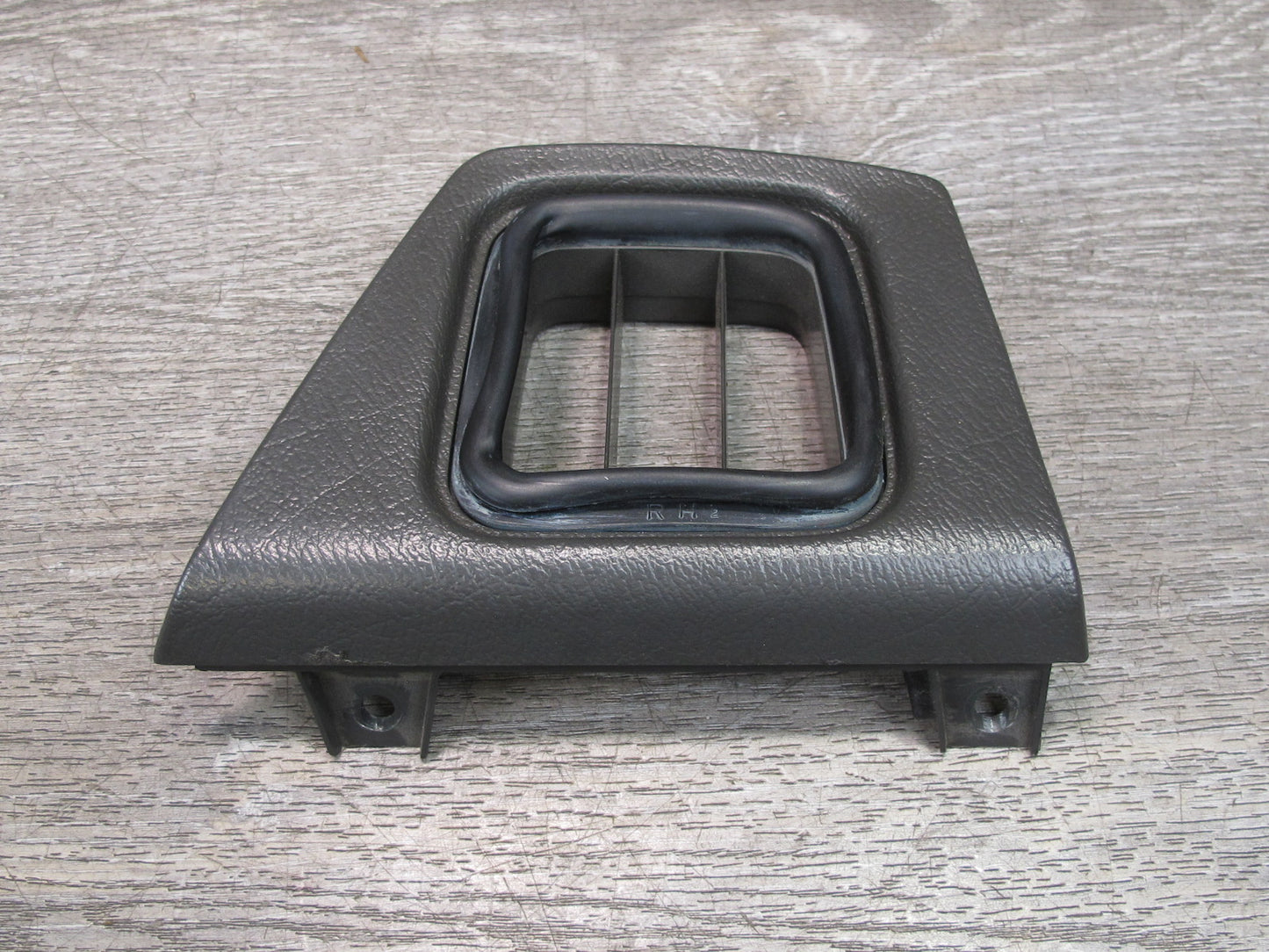 88-91 Mazda RX7 FC3S Dash Right Trim w Air Vent Gray FB0164911 OEM