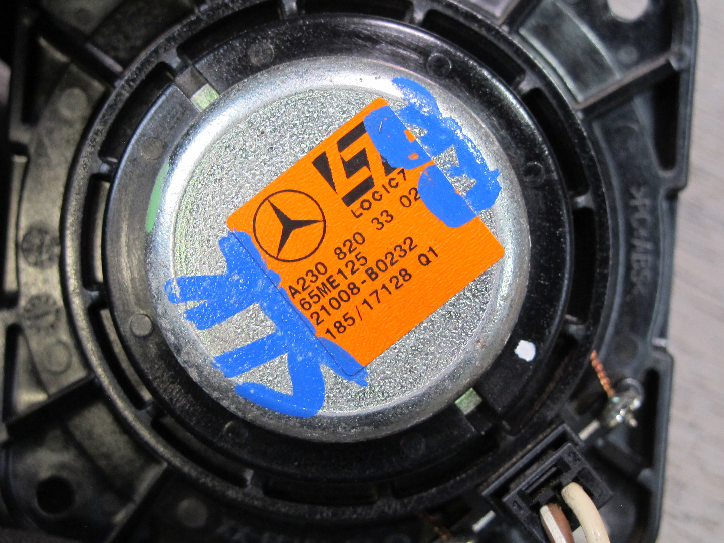 09-12 Mercedes R230 Sl-class Set of 2 Rear Left & Right LOGIC7 Speaker OEM