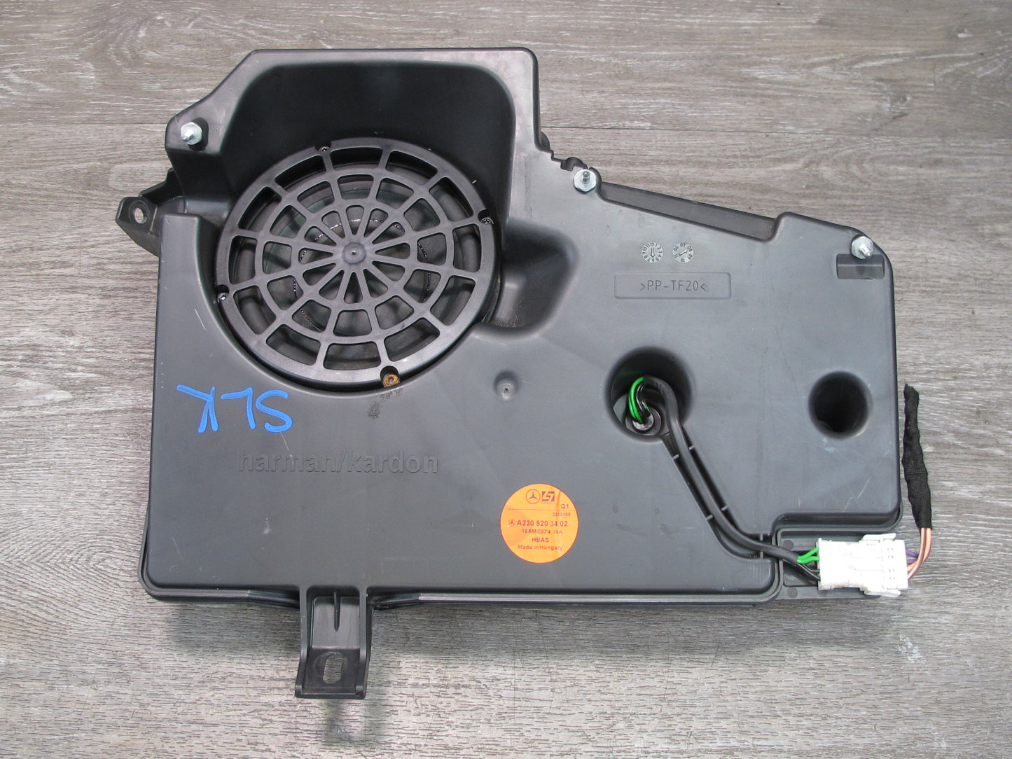 09-12 Mercedes R230 Sl-class Subwoofer Speaker 2308203402 OEM