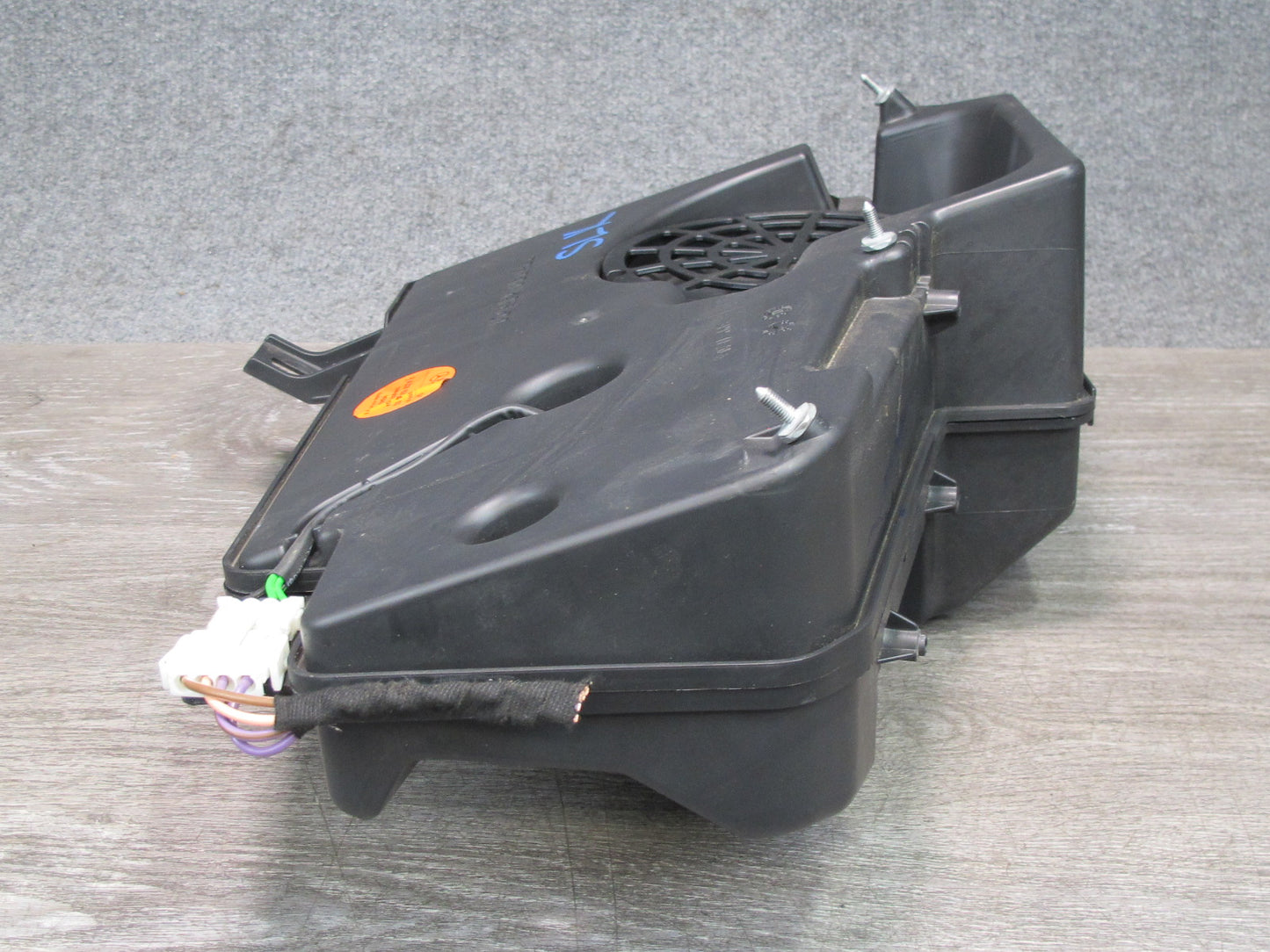 09-12 Mercedes R230 Sl-class Subwoofer Speaker 2308203402 OEM