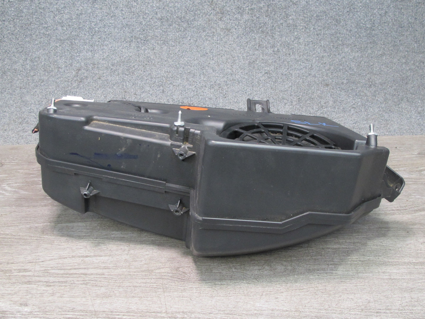 09-12 Mercedes R230 Sl-class Subwoofer Speaker 2308203402 OEM