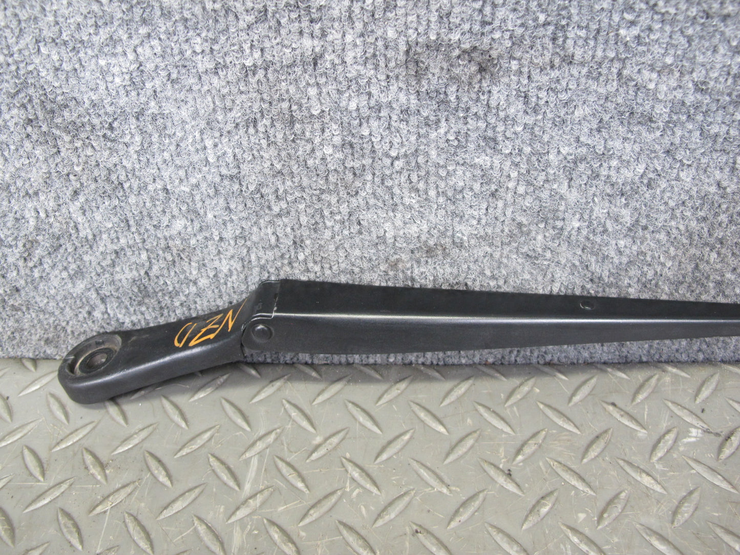 90-96 Nissan Z32 300ZX 2+2 Set of 2 Front Windshield Left & Right Wiper Arm OEM