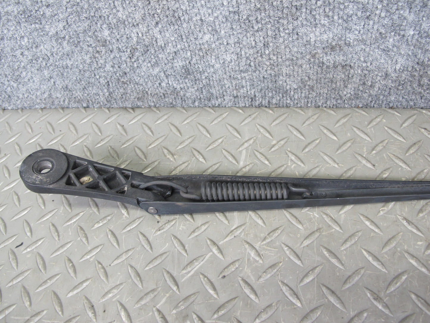 90-96 Nissan Z32 300ZX 2+2 Set of 2 Front Windshield Left & Right Wiper Arm OEM