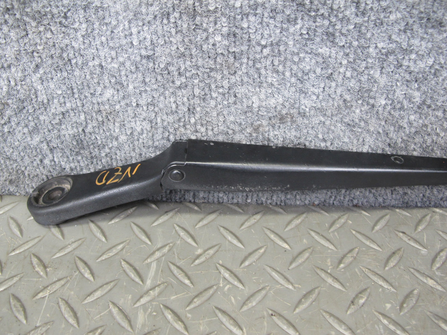 90-96 Nissan Z32 300ZX 2+2 Set of 2 Front Windshield Left & Right Wiper Arm OEM