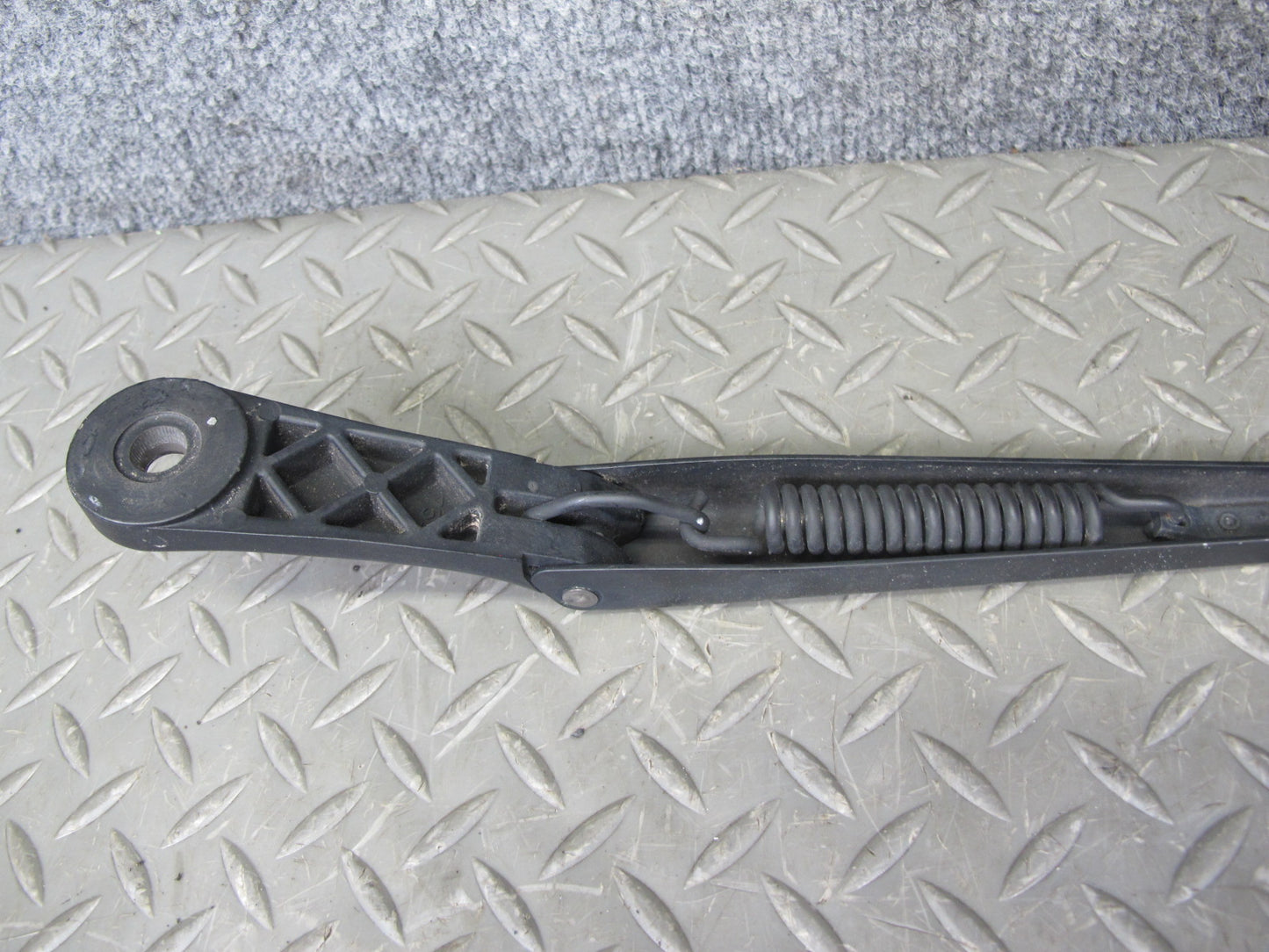 90-96 Nissan Z32 300ZX 2+2 Set of 2 Front Windshield Left & Right Wiper Arm OEM