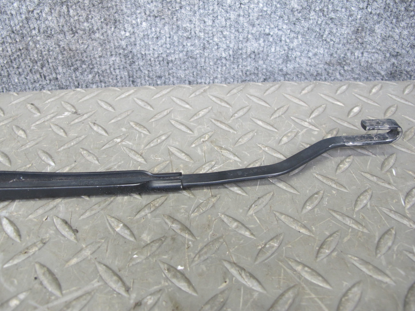90-96 Nissan Z32 300ZX 2+2 Set of 2 Front Windshield Left & Right Wiper Arm OEM
