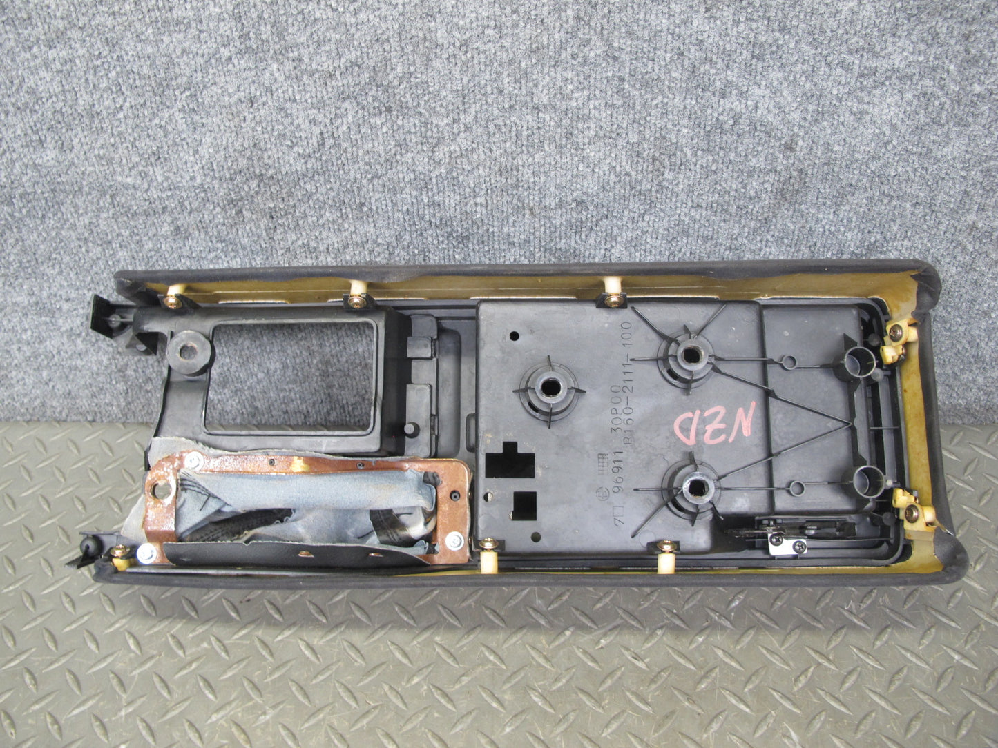 90-96 Nissan Z32 300ZX Coupe Center Console Trim Cover Panel OEM