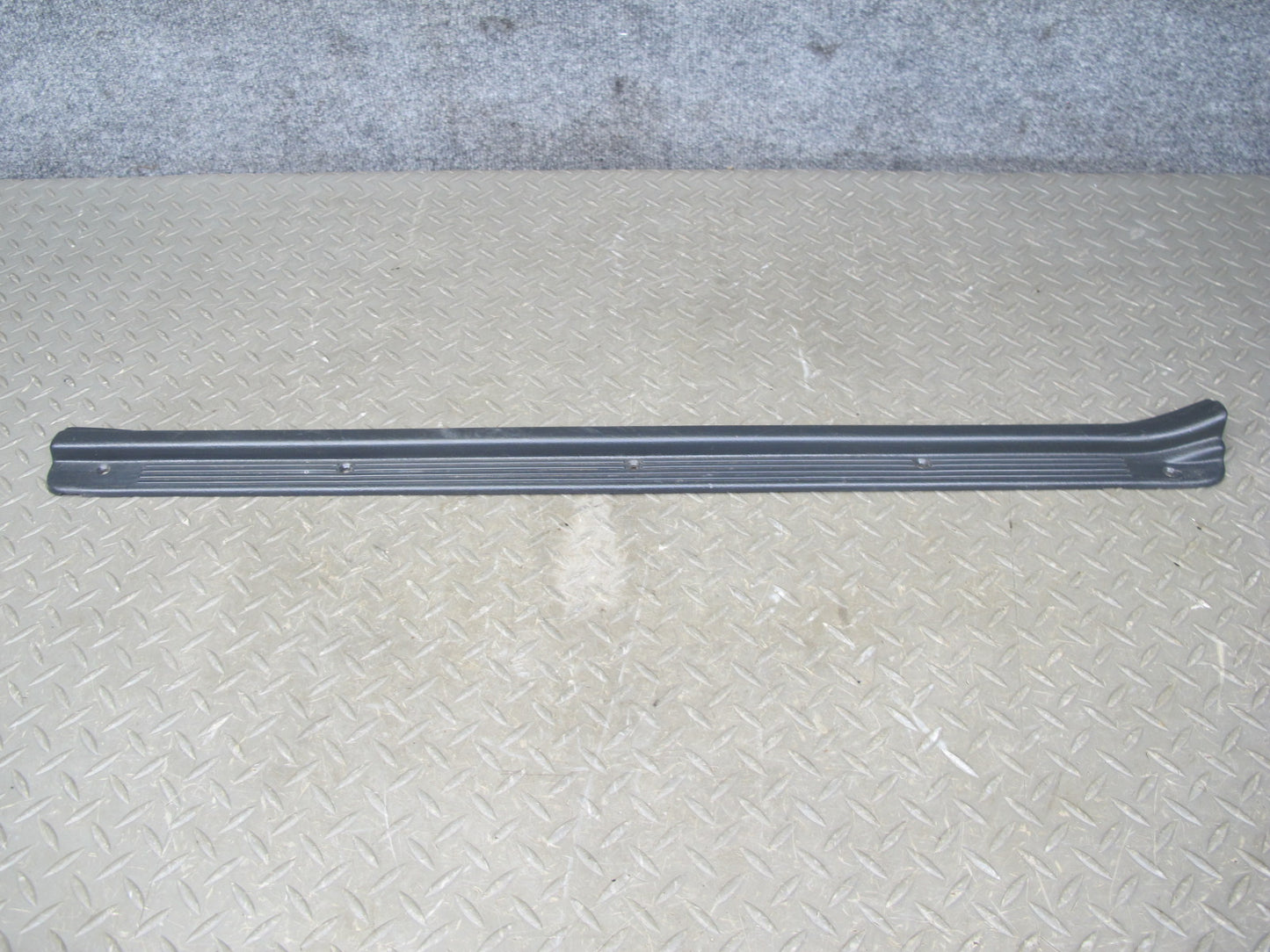 90-96 Nissan Z32 300ZX Coupe Left Driver Door Scuff Sill Plate Trim OEM