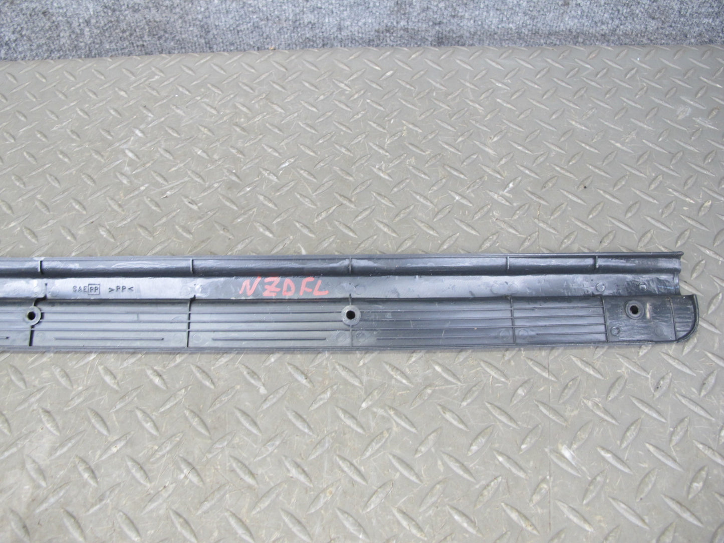 90-96 Nissan Z32 300ZX Coupe Left Driver Door Scuff Sill Plate Trim OEM