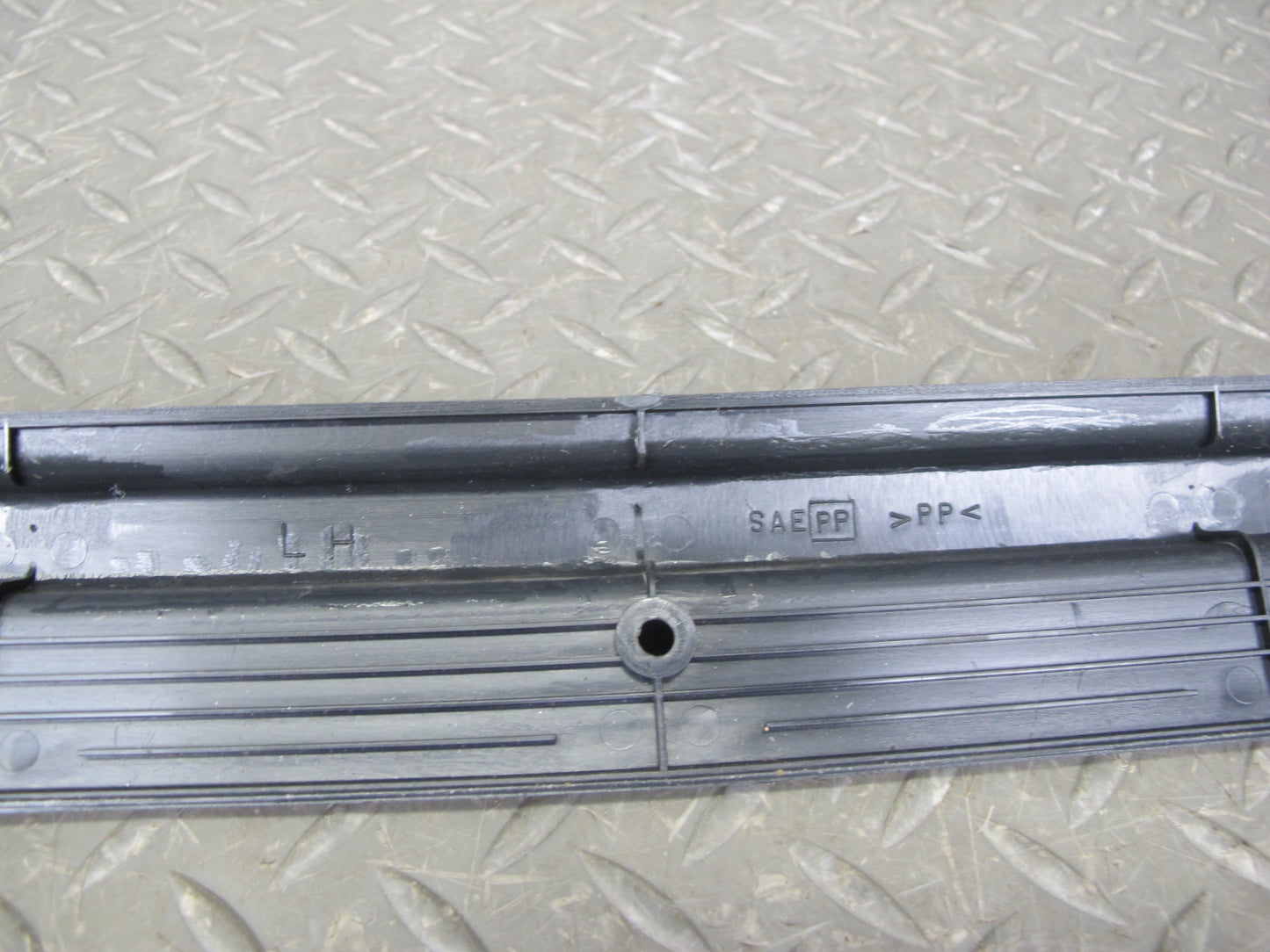 90-96 Nissan Z32 300ZX Coupe Left Driver Door Scuff Sill Plate Trim OEM